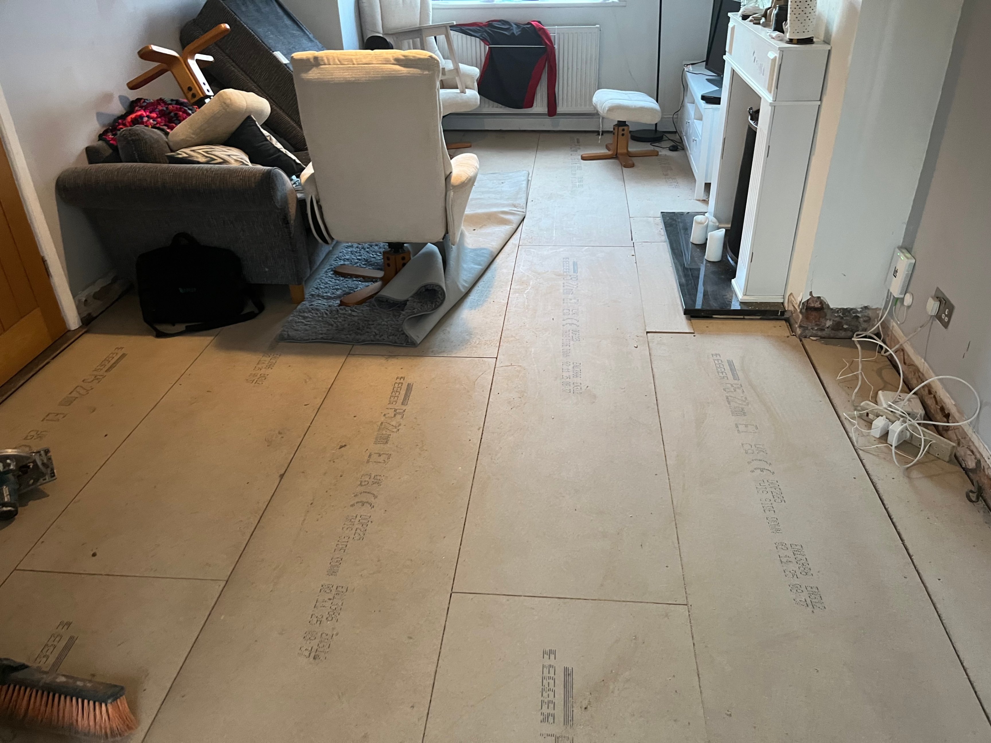 Concrete footings for retaining wall